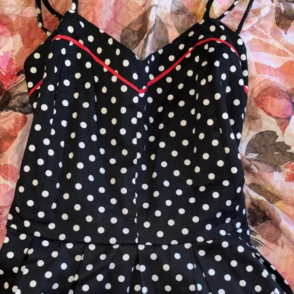Cute Pinup Rockabilly Black and White Polka Dot A Line Dress with Red Trim - Picture 13 of 16